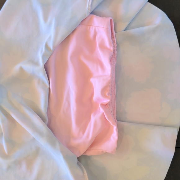 2 piece floral swimsuit - Picture 3 of 7